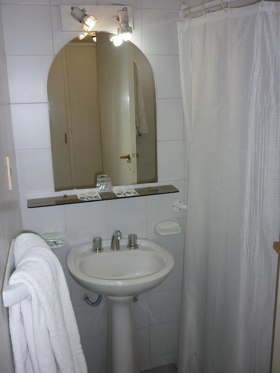 Hotel Puerta Del Sol Mendoza Quarto foto