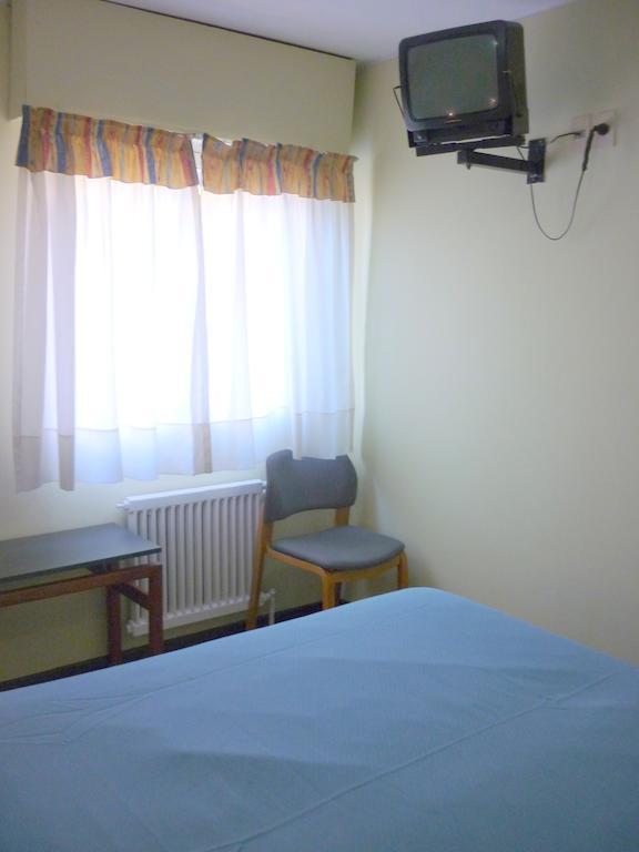 Hotel Puerta Del Sol Mendoza Quarto foto